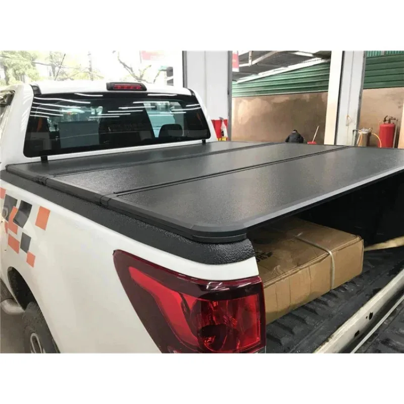 

Auto Parts Hard Aluminum Alloy Roller Lid Tri-Folding Truck Bed Tonneau Cover