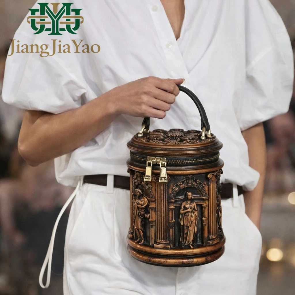 Unisex Vintage Roman Column Relief Cylindrical Handbag Antique Bronze Temple Architecture Bucket Bag Personalized Crossbody Bag