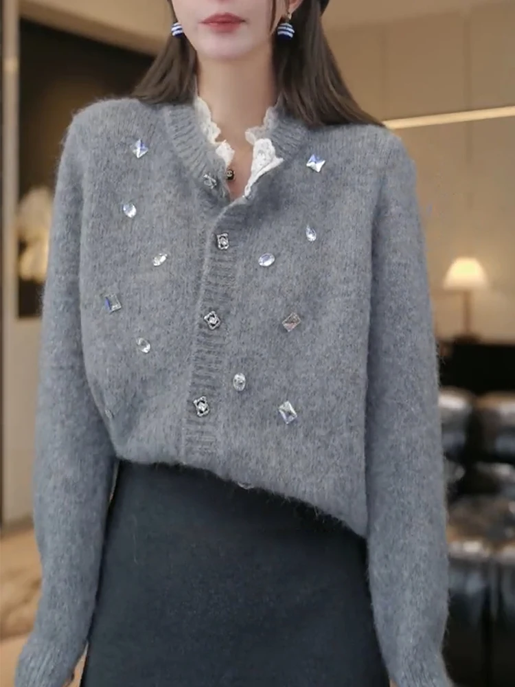 

Korean Sle Commute Thiened Knitted Sweater Diamond Embellied Autumn Winter Large Size Soft Camere round Ne Sweater