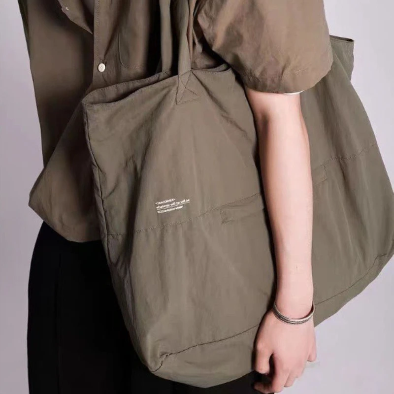 

Tote Bags for Woman Shoulder Bags Waterproof Shopping Bags Class Bag for Girl Lightweight Portable Large Capacity Designer Bag