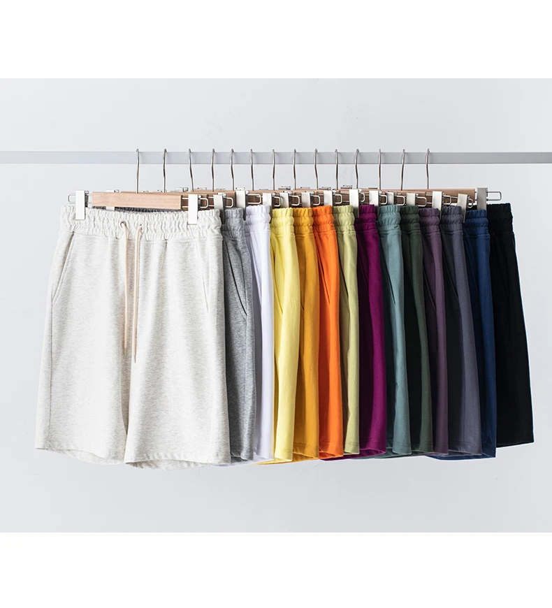 The latest trendy cotton casual durable and comfortable mid-length pants are the choice of young people.
