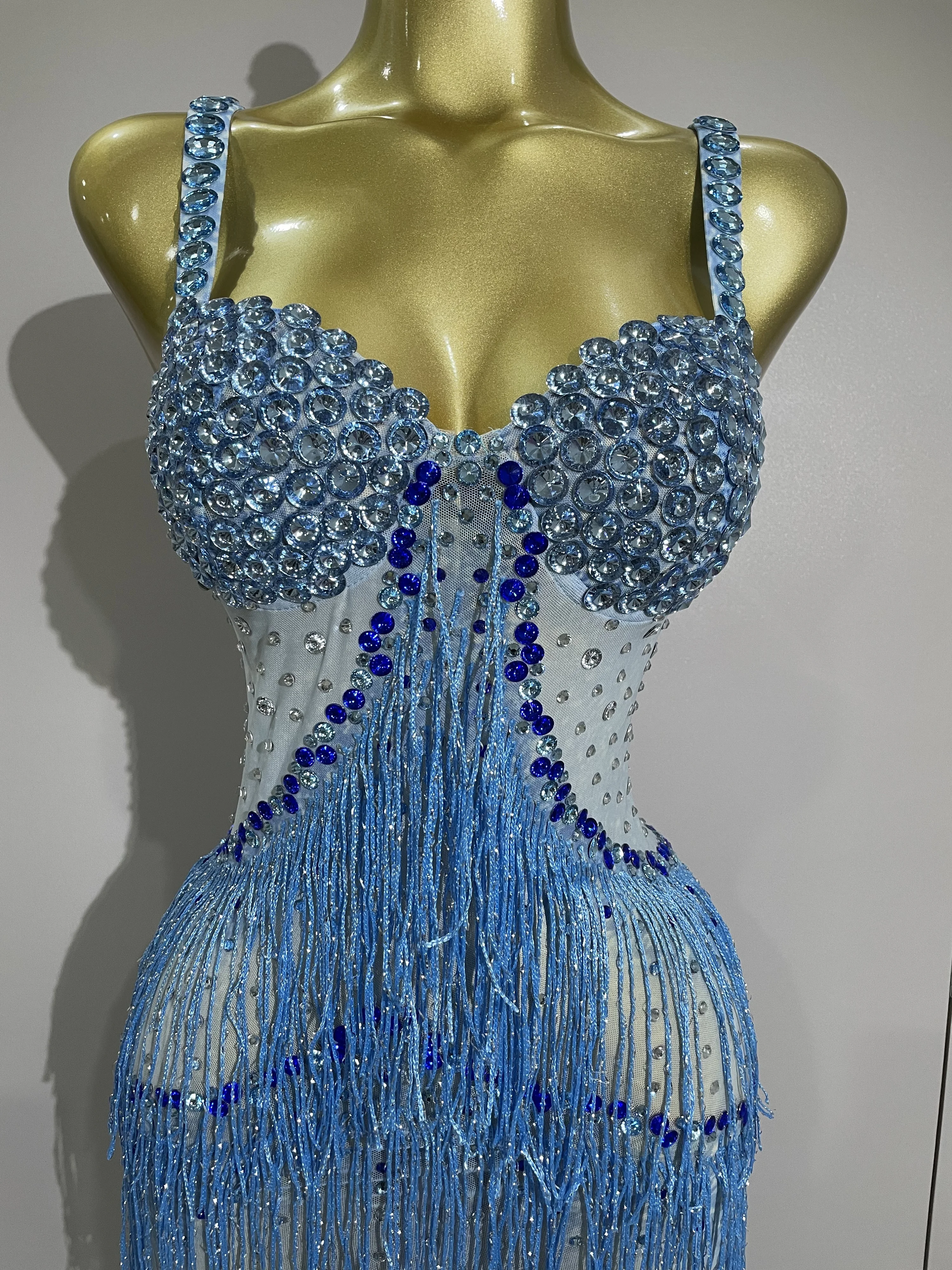 2025 Sparkly Rhinestones พู่เซ็กซี่ตาข่ายลื่นชุดยาวผู้หญิงฉลองชุดราตรีวันเกิด paty ชุดถ่ายภาพเวทีสวมใส่