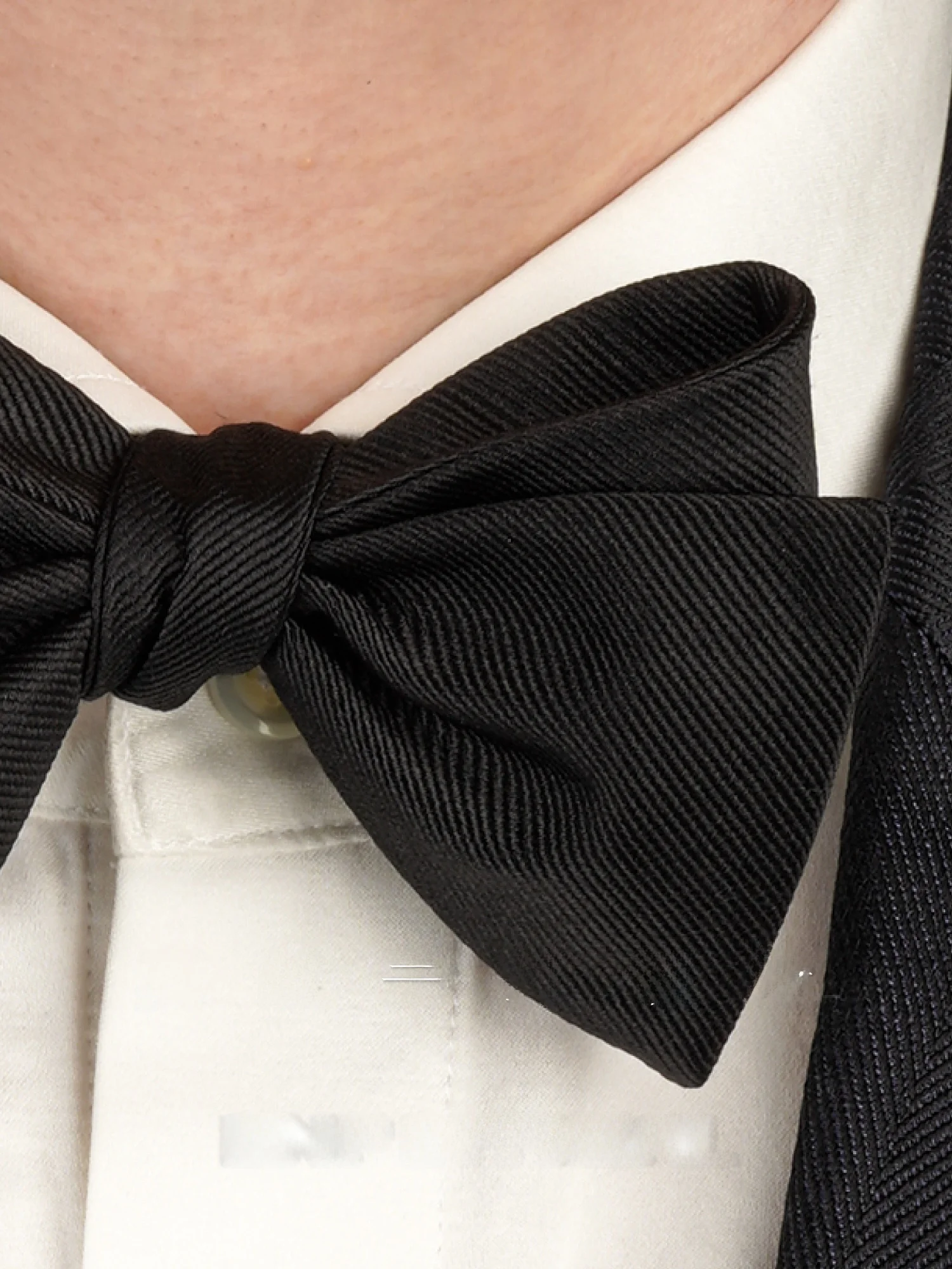 cravate-en-soie-faite-a-la-main-motif-raye-en-ruban-de-satin-noir-et-blanc-style-professionnel-en-laine-largeur-moyenne-accessoire-de-nœud