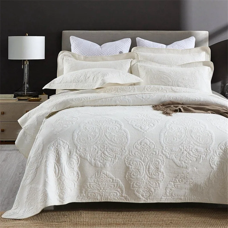 

Cotton Quilted Bedspread on The Bed Solid Duvet Home Bedding Europe America Blanket Bedroom Coverlets Cubrecam Bed Cover Colcha