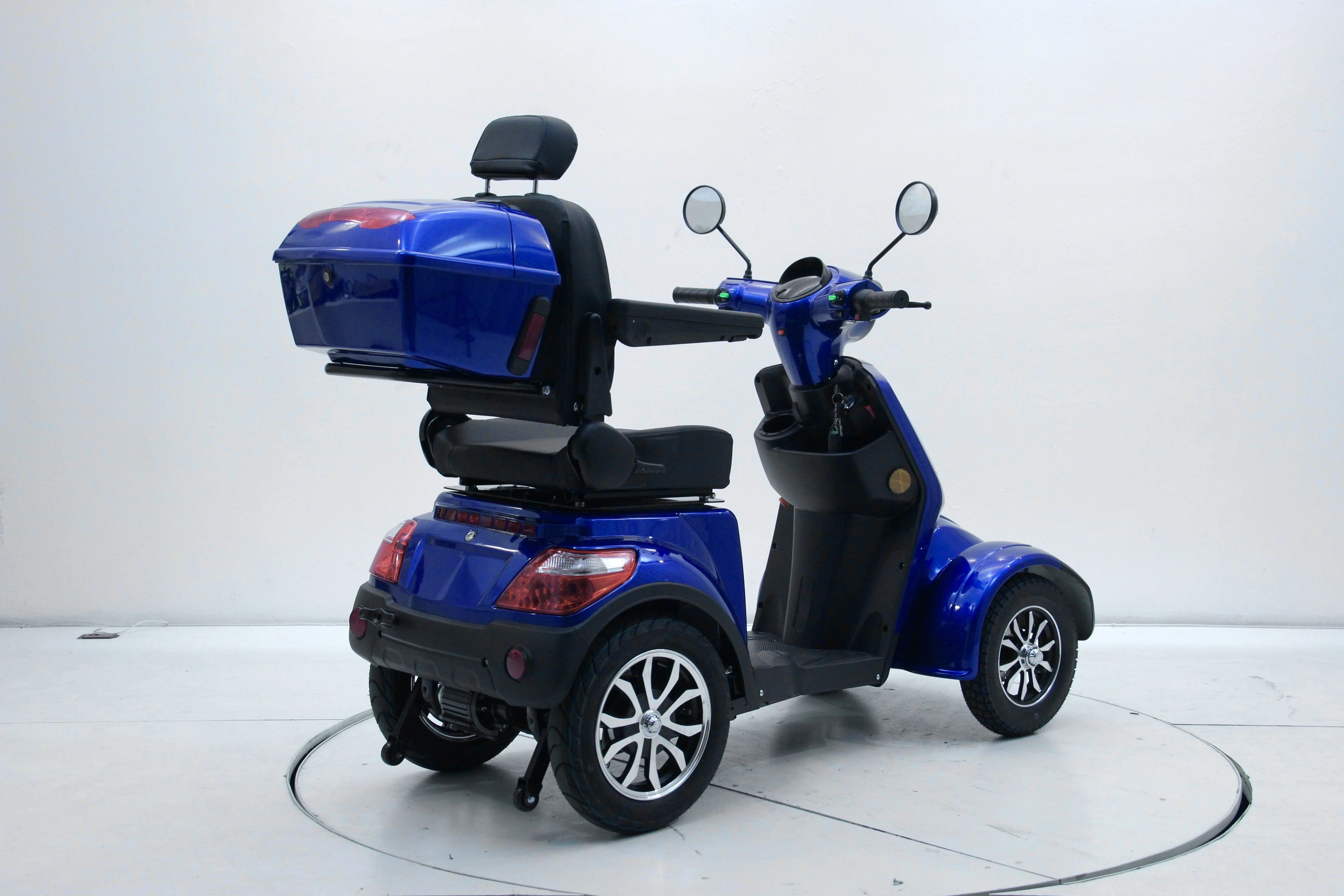 

Factory Hot Selling Factory Direct Wholesale Mobility Electric Scooter 1000W Dual Motor 25KM/H Low Speed Adult Moped Electric Sc