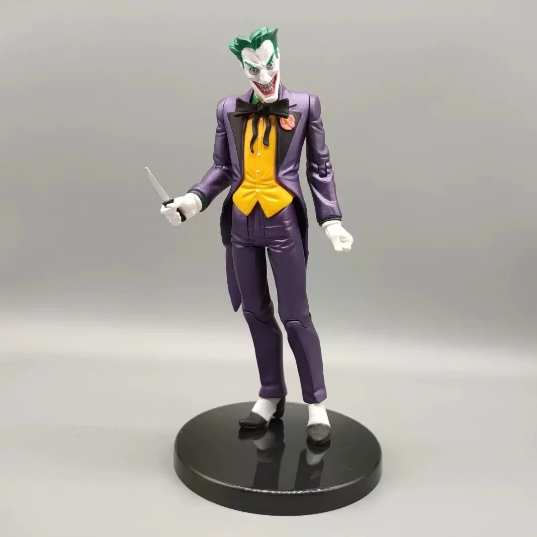 Auf Lager: 16cm Super-Bösewicht Joker Actionfigur, Tischmodell, Perfekte Festival-Überraschung, Dekorative Artikel, Geschenke für Jungen