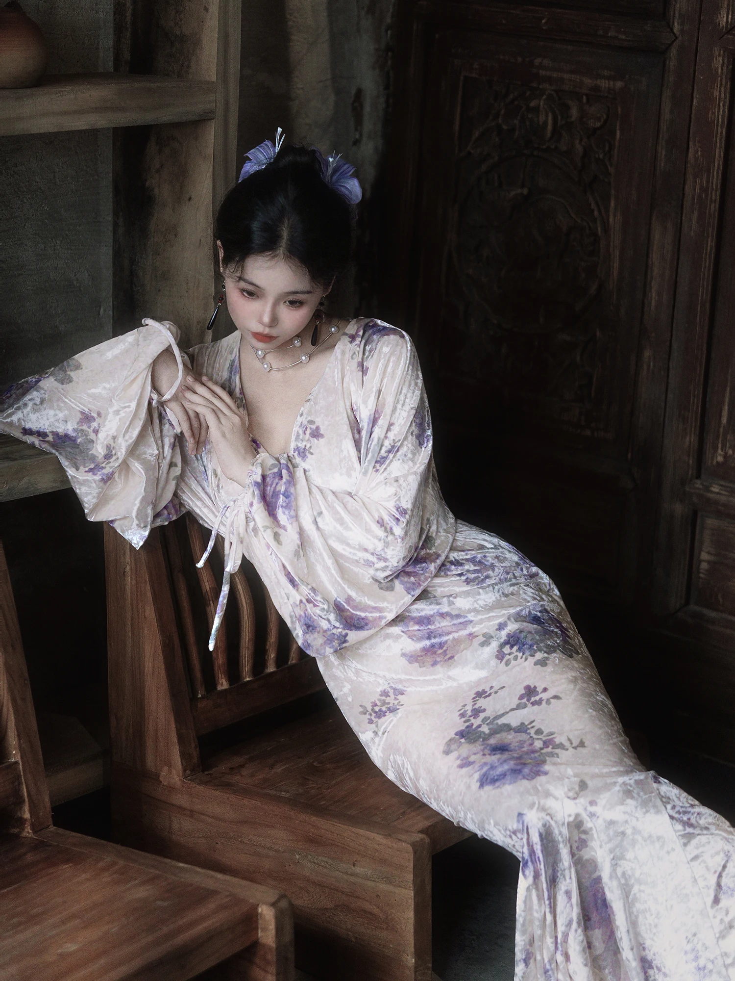 

New Chinese Sle Velvet Dr Commute Aosphere Set Women's Autumn Winter High Waist Long Sve V-Ne A-Line Skirt