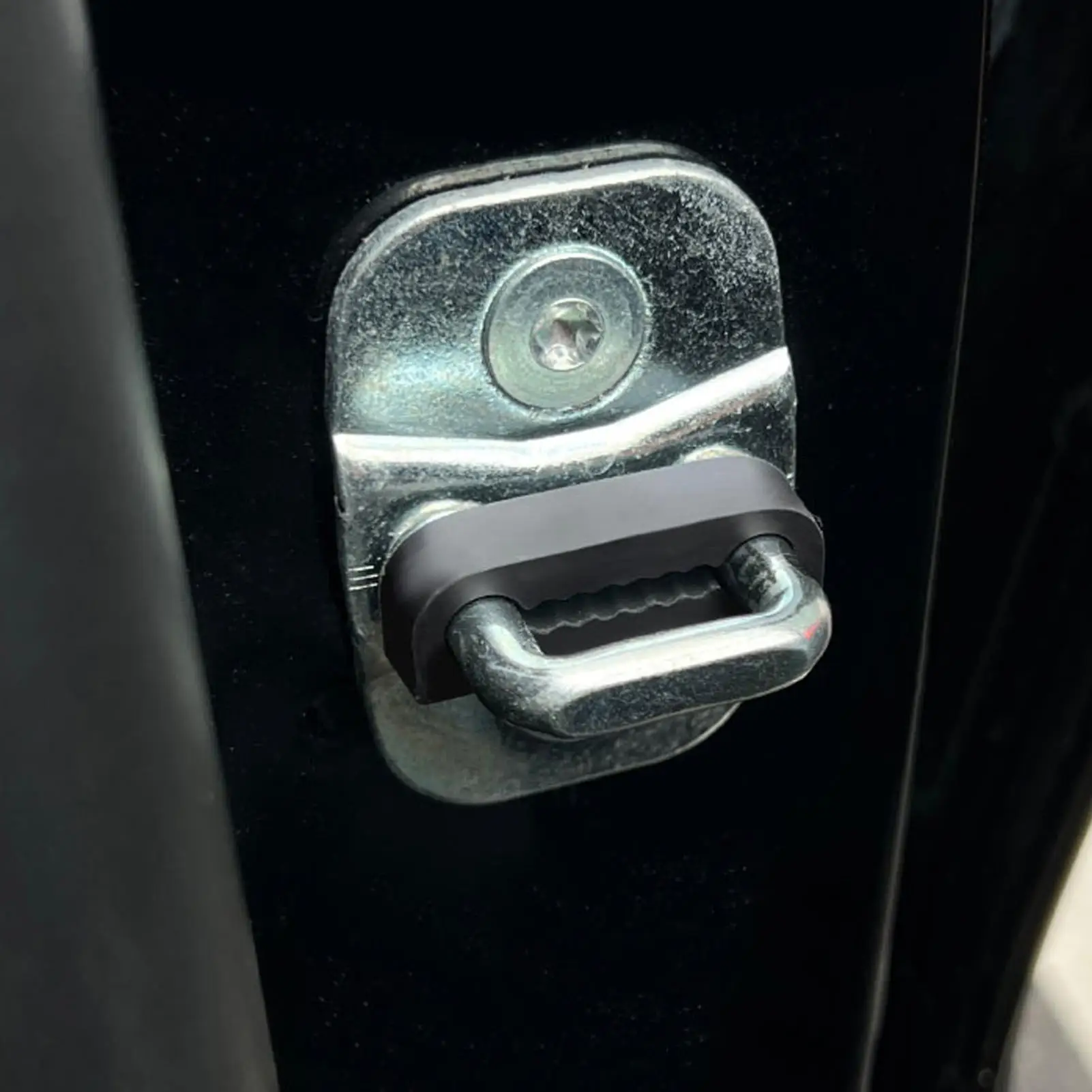 4Pieces Car Door Closing Shockproof Silicone Cushion Mute Shock Absorber Protective Covers Car Door Latch Accessories