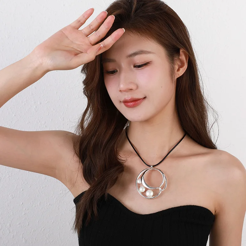 قلادة قصيرة للأزياء الأوروبية والأمريكية الجديدة قلادة شعبية هندسية قصيرة URL نحى بسيطة المرأة Je #3