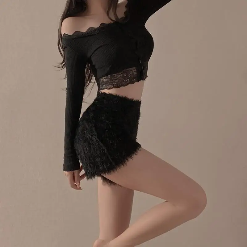 

Elastic High Waist Plush Shorts 2025 Autumn Winter Artificial Fur Thick Shorts Women Femme Casual Ladies Shorts Black Boots Pant
