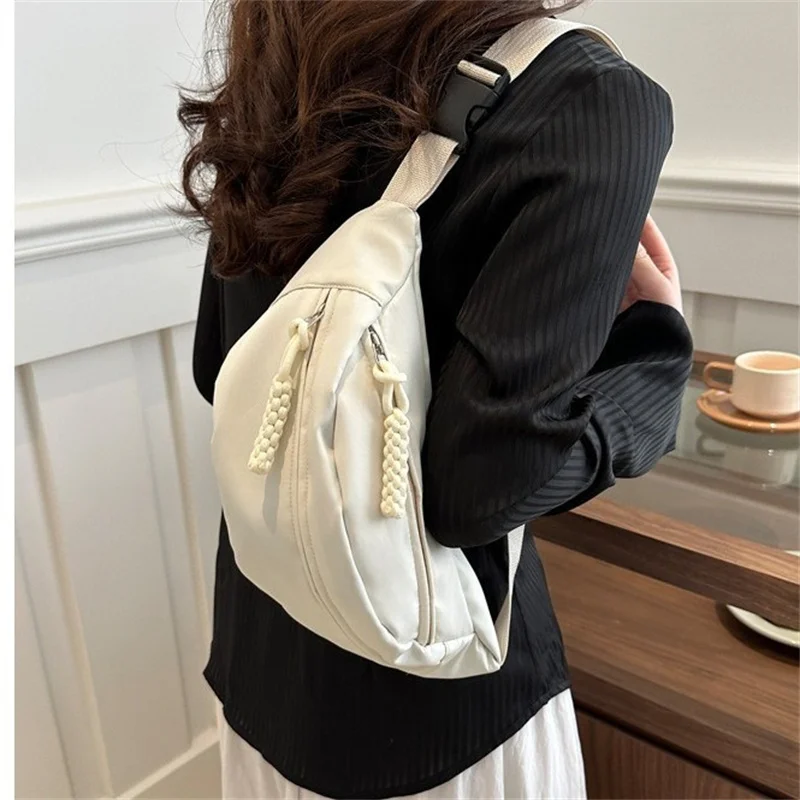 Half Moon Women's Chest Bag New Nylon Cloth Large Capacity Waist Bags Waterproof Multifunctional Running Belt Bags Sport