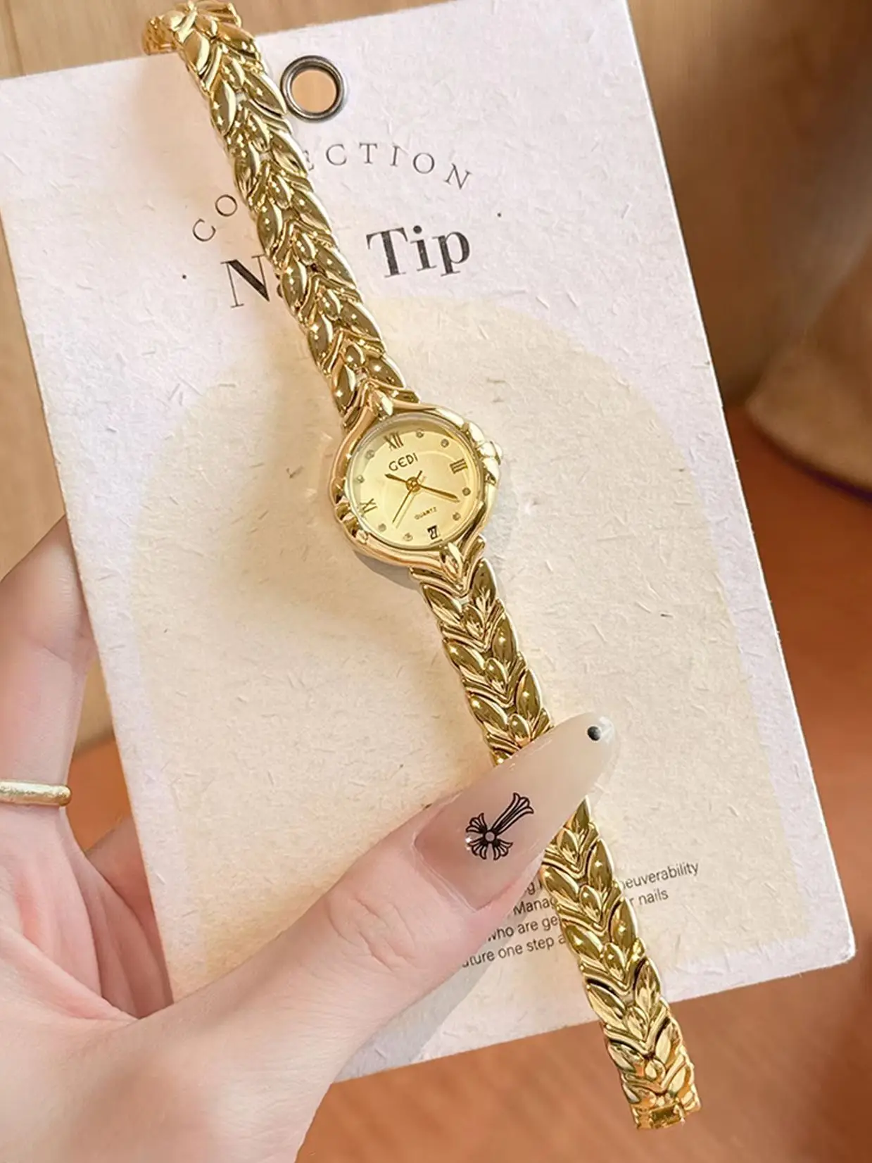 Luxury Vintage Gold-Tone Women's Watches with Floral Steel Bracelet, Water-Resistant Small Dial, Elegant Quartz Timepiece Gift