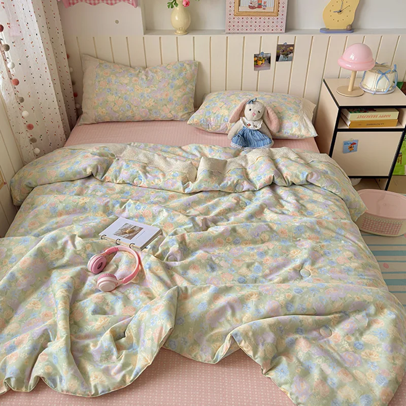 100% Xinjiang Cotton Cartoon Printed Quilt Breathable Summer Air Conditioning Quilt with Lace Soft Skin-Friendly Cool Comforter
