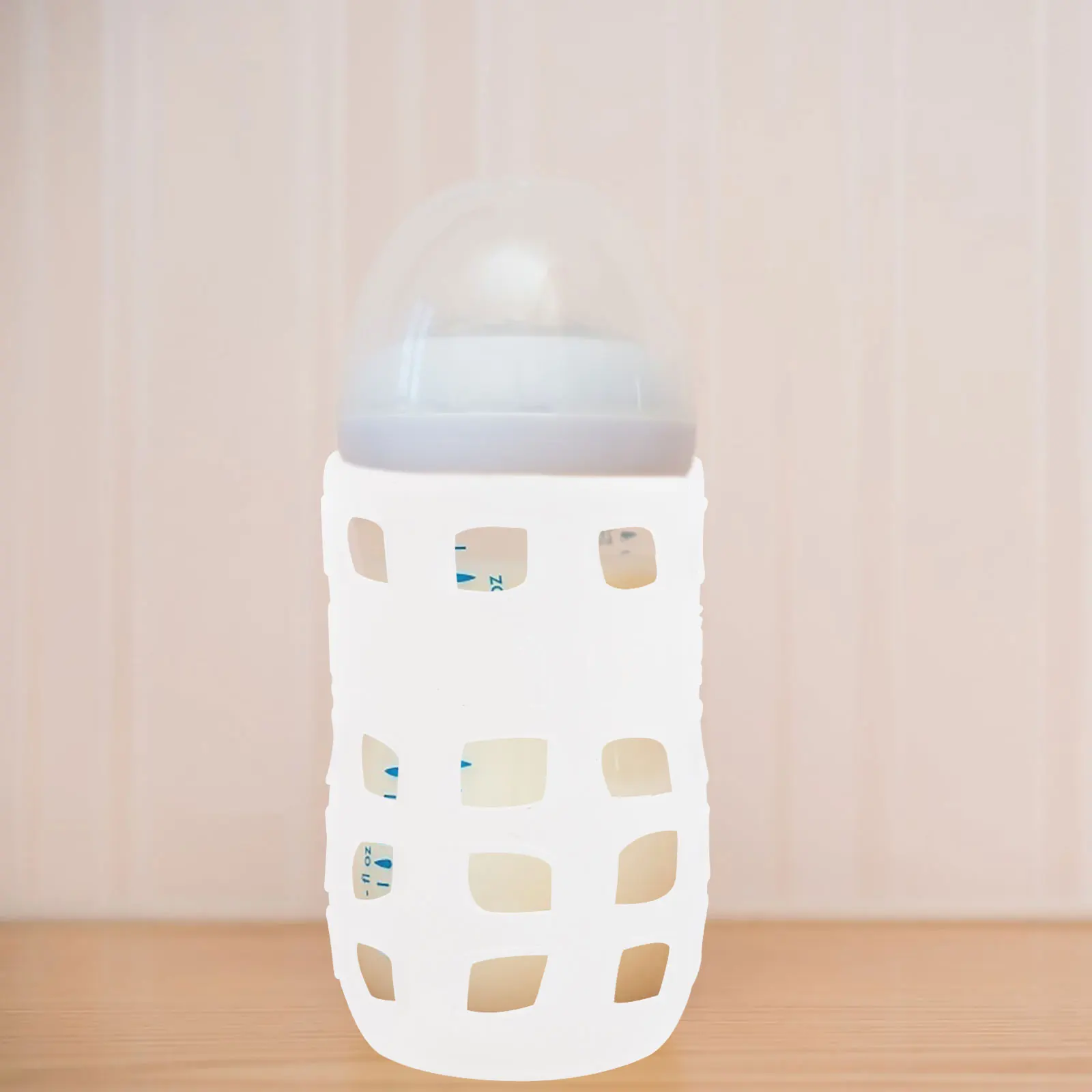 

4Pcs Silicone Bottle Sleeve Elastic Heat Insulated Cover for Cup and Bottle Drop Protection Comfortable Grip Wear Resistant