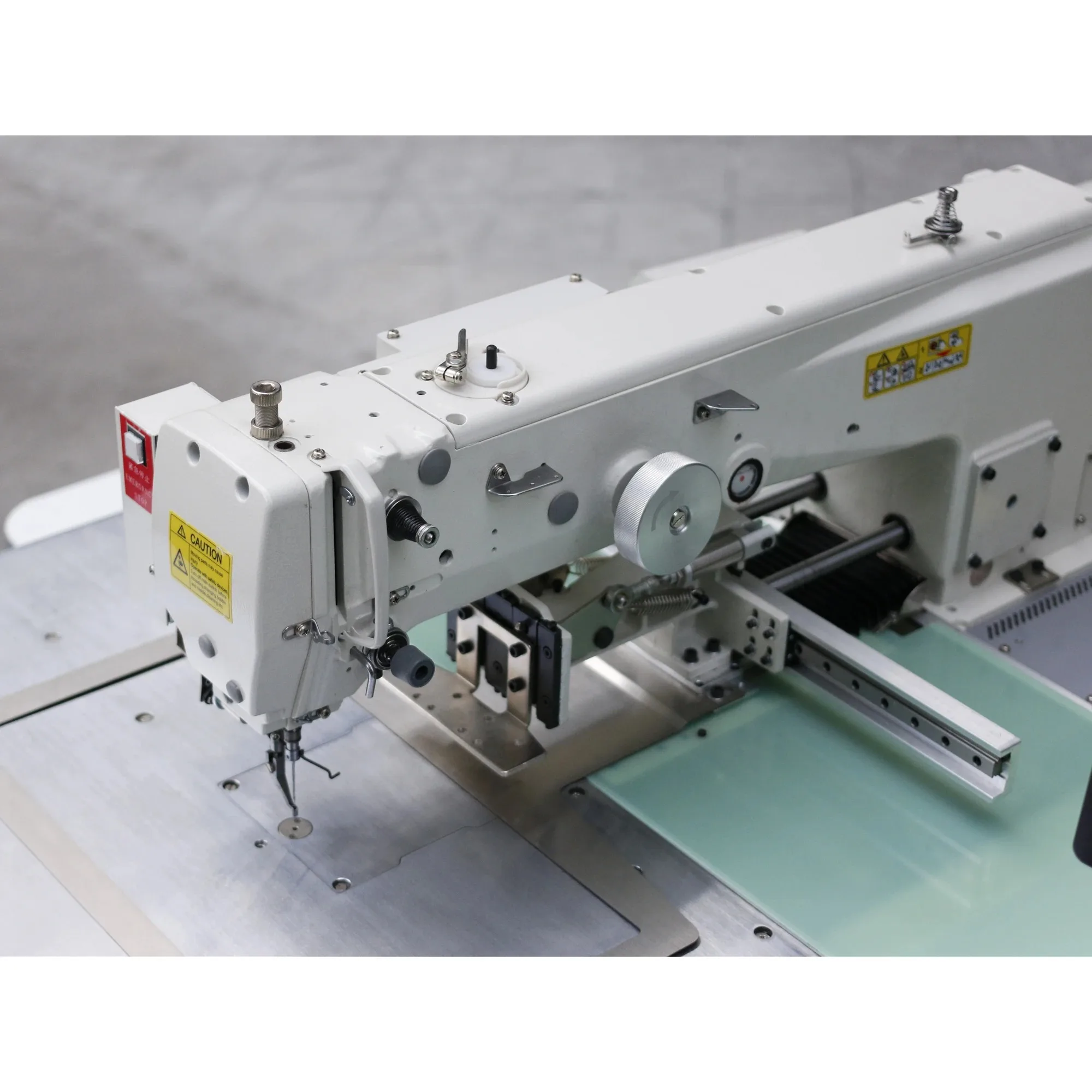 High Efficiency Computer Controlled Programmable Pattern Sewing Machine for Furniture, Bags and Shoes