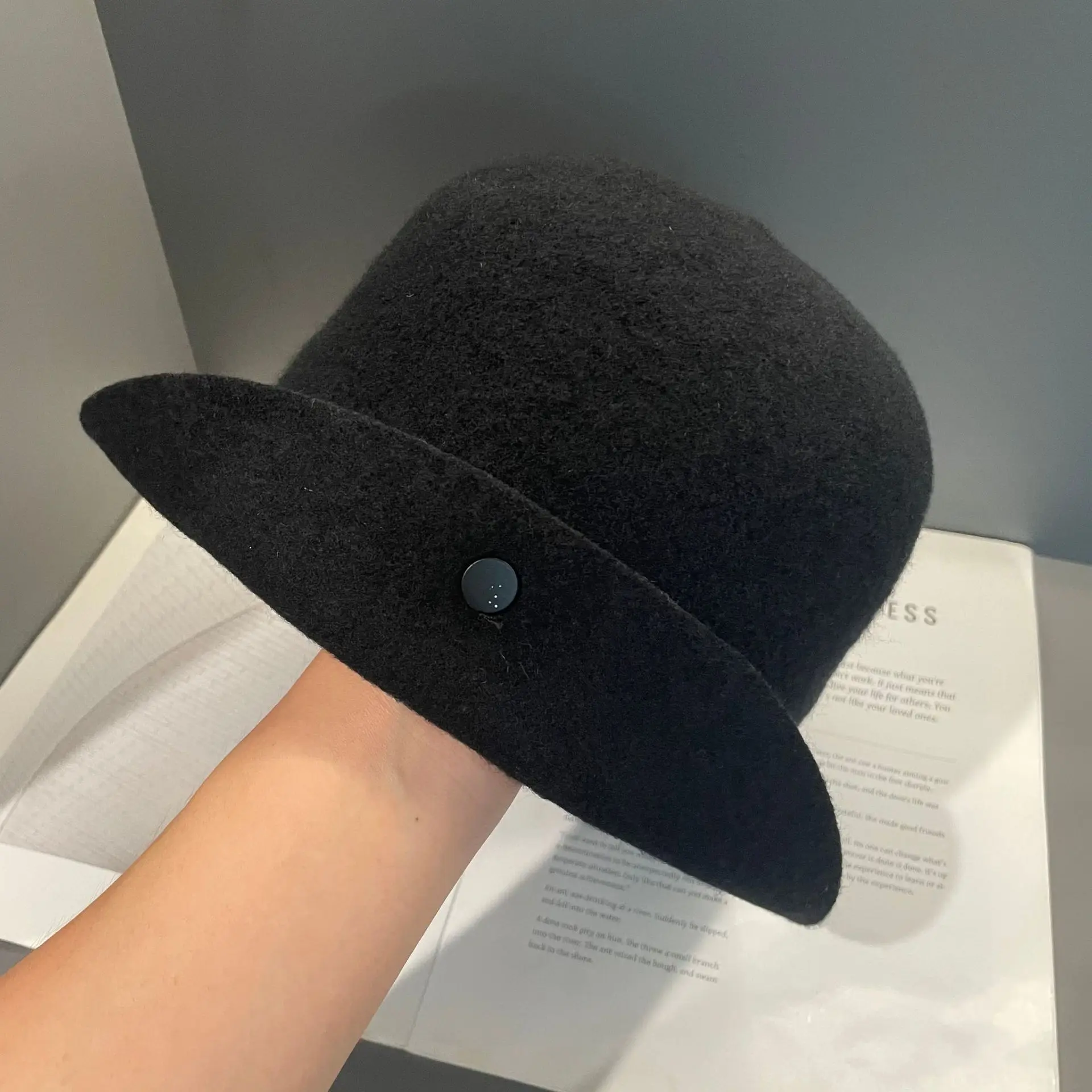 Adults Women Retro Short Brim Hat 100% Wool Cloche Solid Color Warm Lightweight Daily Headwear Outdoor Women Travel Fashion