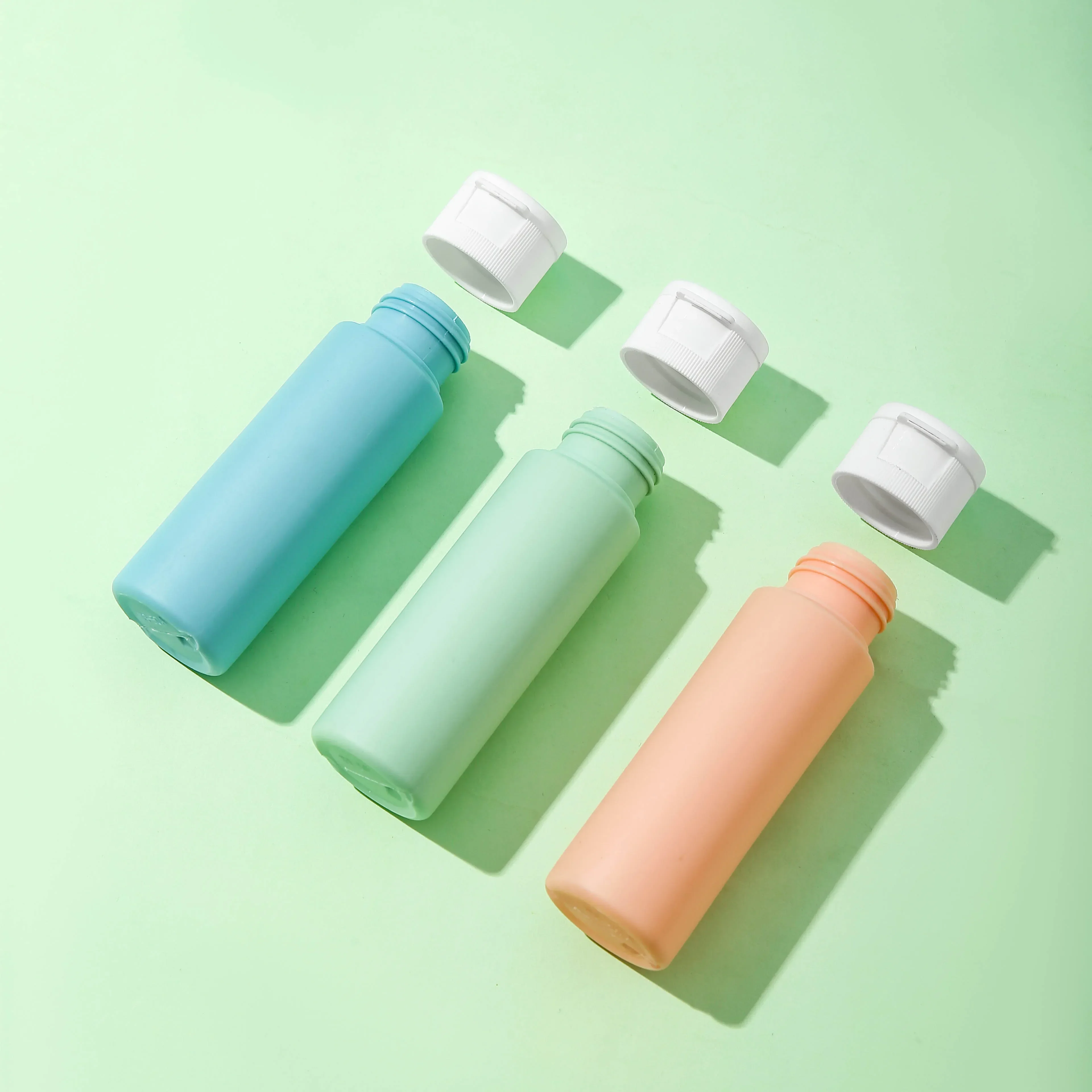 4pcs Travel Refillable Bottle Set Portable Silicone Squeezed Empty Soft Sub-bottling Tool Liquid Container Spray Lotion Bottle