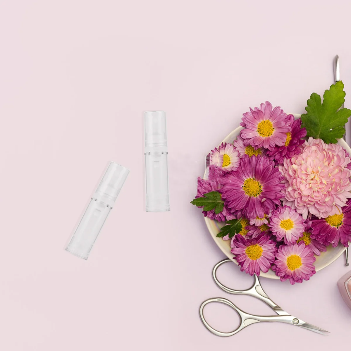 

12Pcs Empty Spray Bottle 5Ml Transparent Press Design Leakproof Travel Shampoo Body Wash Containers Refillable Fine Mist Bottles