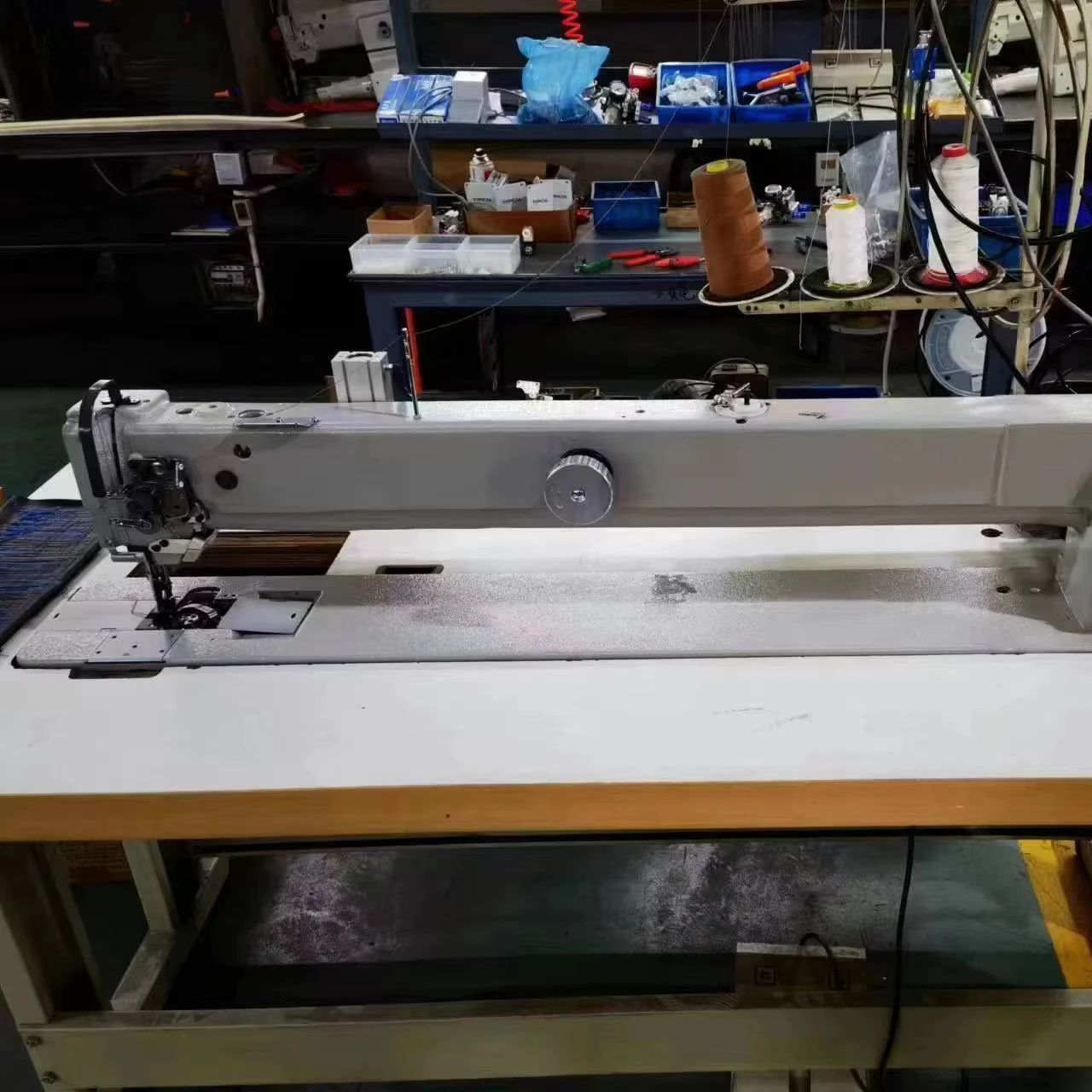 QK-4420L Double   Computer Direct Drive Long Arm Large Flatbed Industrial Sewing Machine