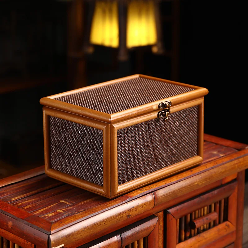 

Bamboo/rattan storage box with cover, new Chinese handmade retro, high-end gifts, household items storage basket