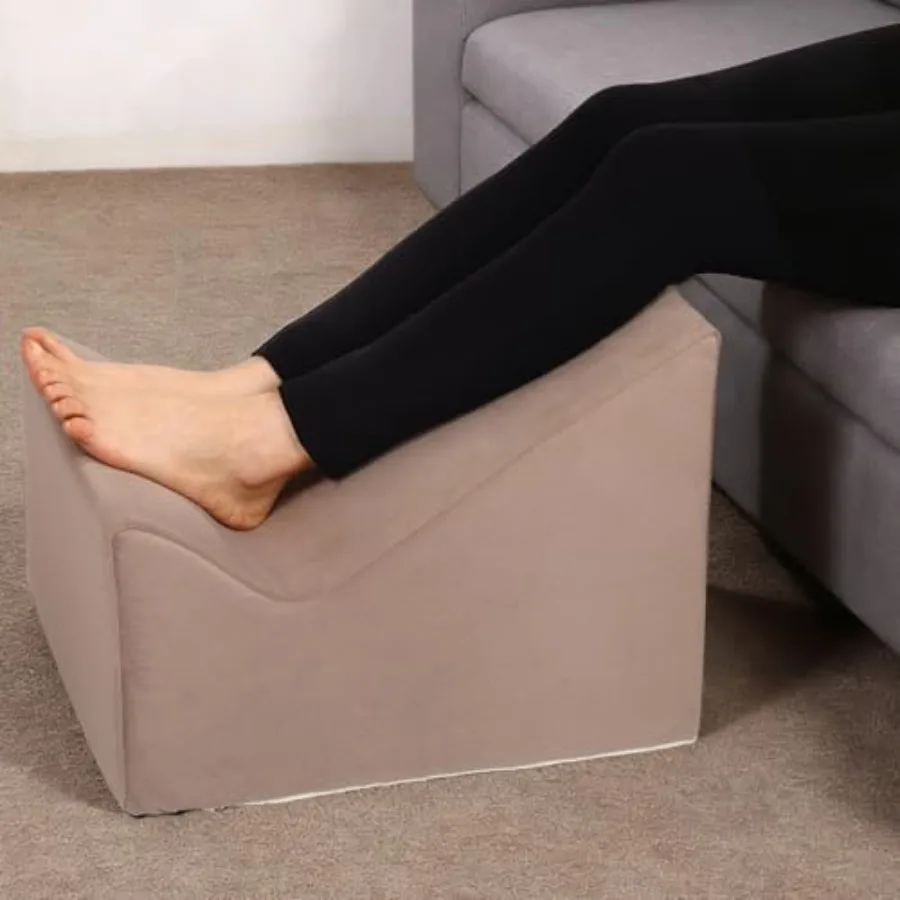 

Современный пуф-оттоманка с моющимся чехлом. Стул-пуф для отдыха, подставка для ног под диван, для использования под столом на работе. Для гостиной.