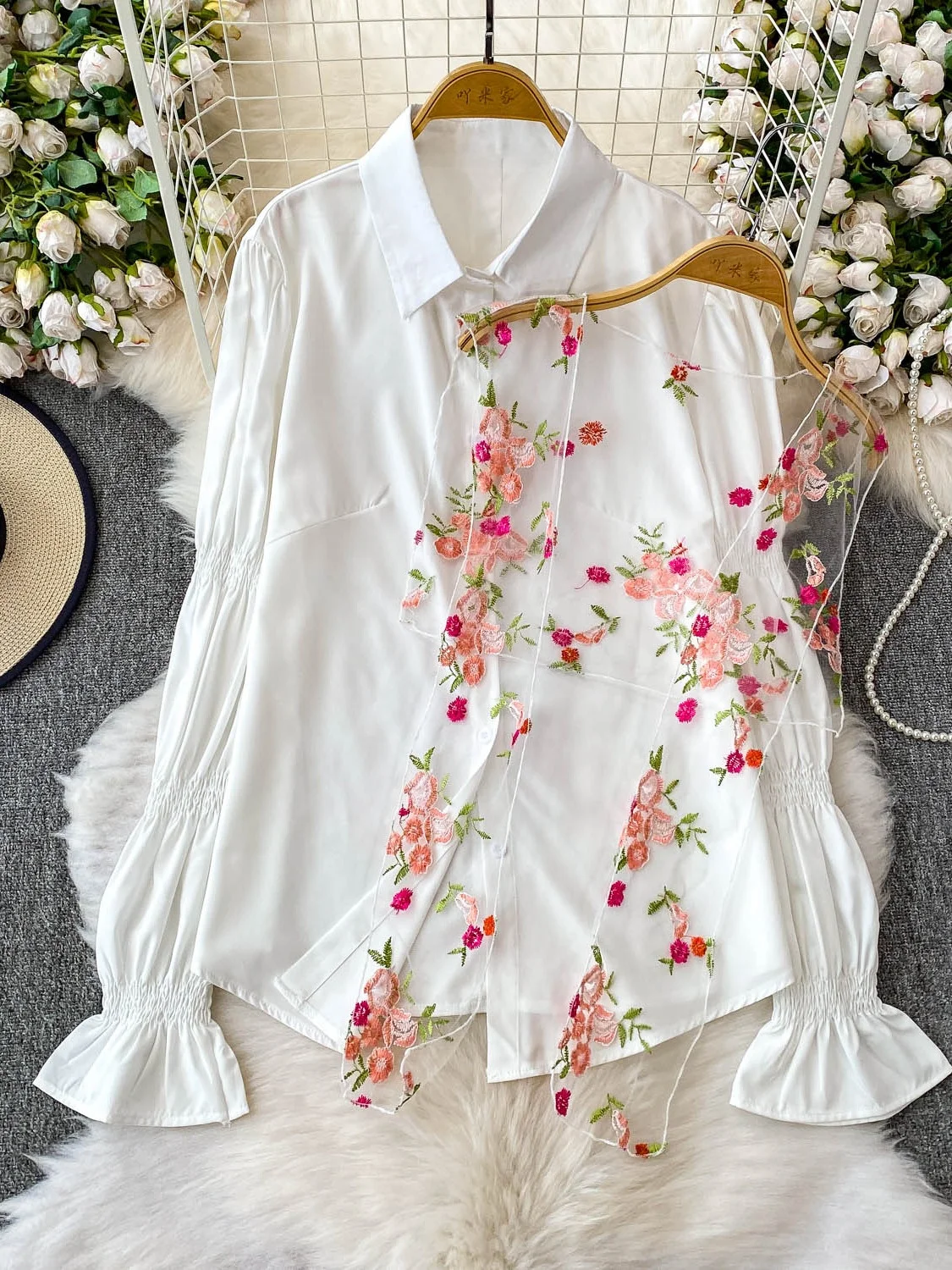 White Chiffon irt Women's Loose Slim Fit Lantern Sve Blouse Korean Sle Commute Faion Embroidered  Collar Top