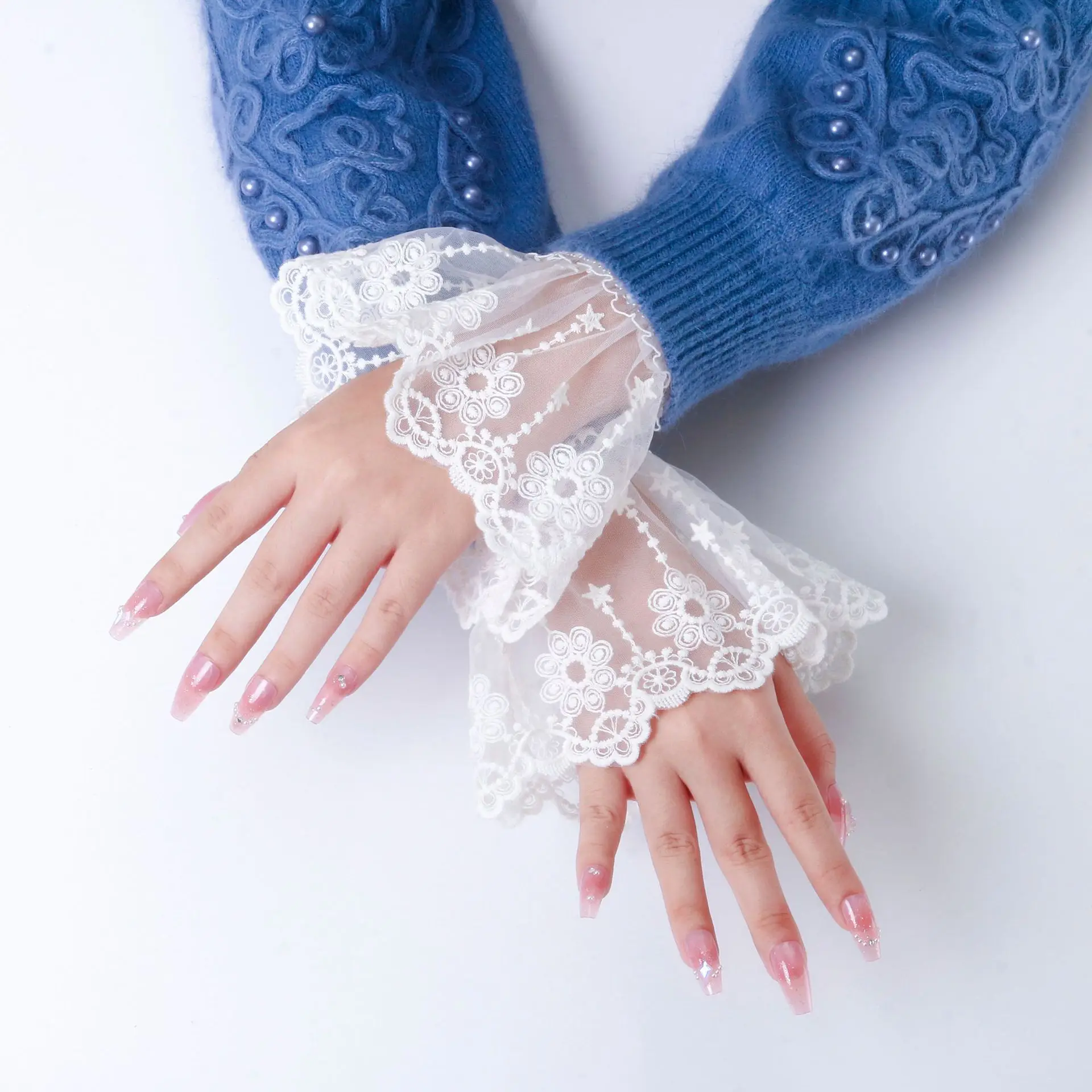 エレガントなスタイルの女性用装飾カフス、フェイクスリーブ、プリーツメッシュレースハンドスリーブ、ファッショナブルなアクセサリー