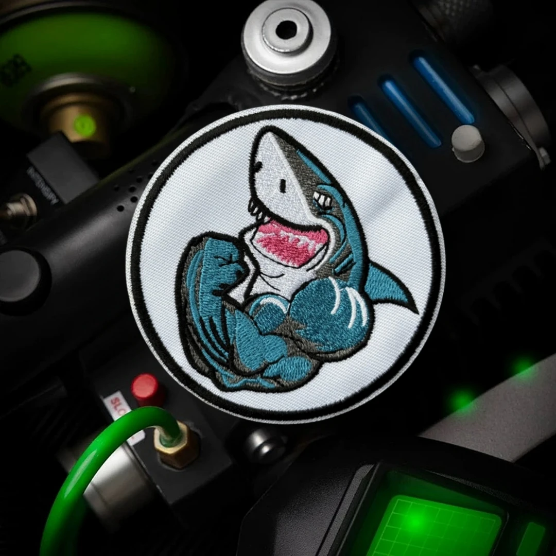 Нашивка с изображением акулы, тактический значок боевого моря, военная армейская эмблема, наклейка на рюкзак, вышитые нашивки на липучке для одежды