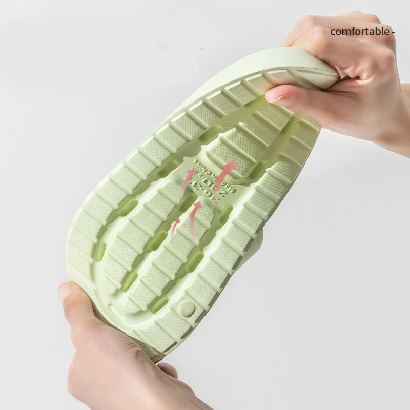 شباشب نسائية صيفية جديدة موديل 2025 بنعل ناعم للاستحمام الداخلي والخارجي شباشب للزوجين غير زلقة