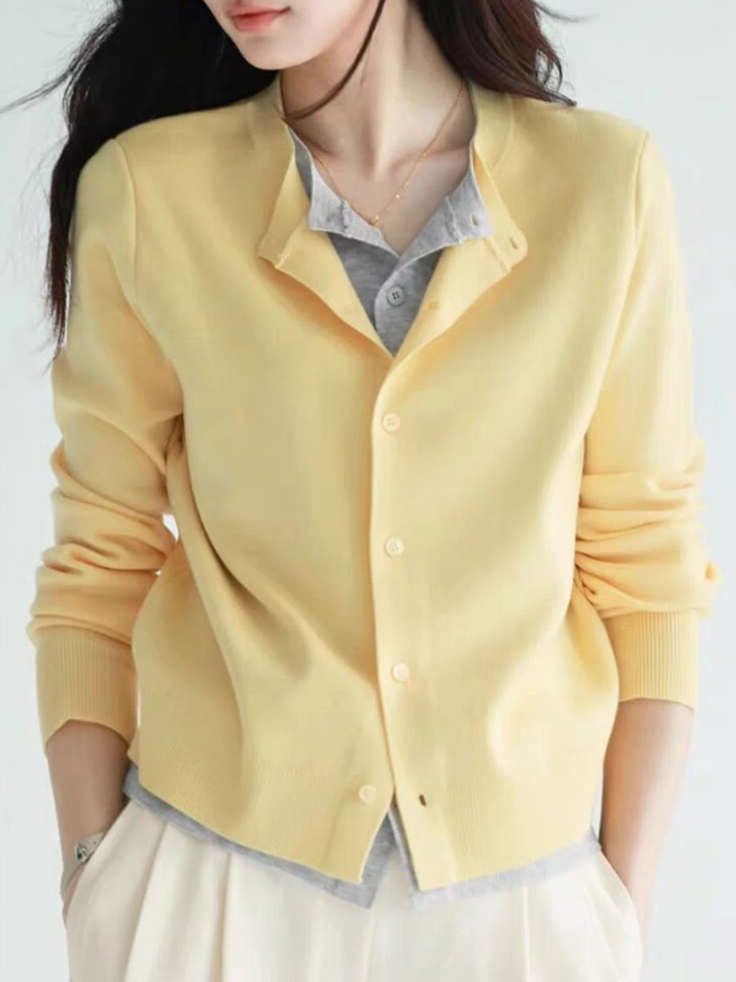 

Модный, удобный вязаный топ с эффектом двухслойности, в стиле колор-блок, простой дизайн, новинка ранней осени, универсальный, элегантный, женский.