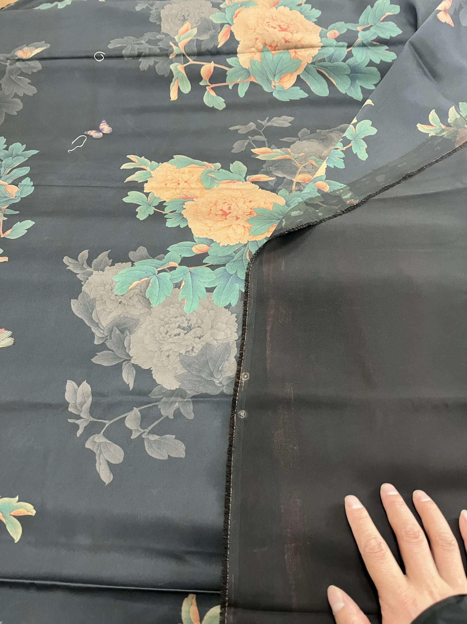 Spray frontale in tessuto 100% seta reale di alta qualità con filato Xiangyun di alta qualità