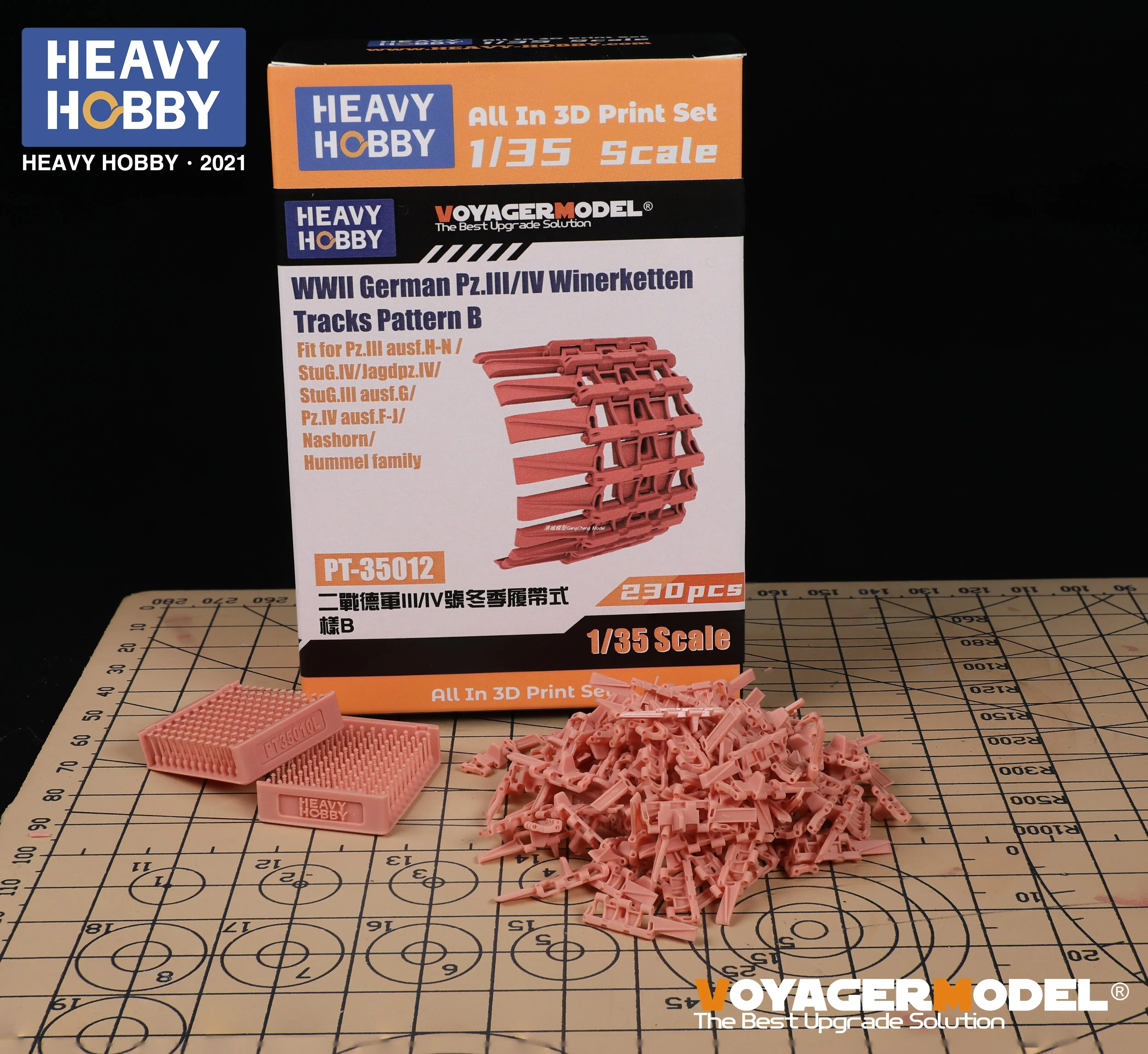 

Heavy Hobby PT-35012 1/35 WWII German Pz.III/IV Winerketten Tracks Pattern B