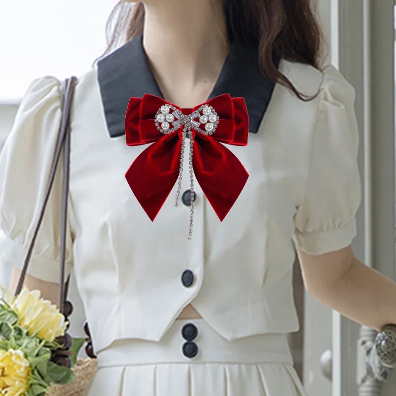 Bow Tie Vintage Flannel Rhinestone Pearl Tassel Korean British Suit Shirt Sweater Skirt Collar Flower Pins Handmade Jewelry Gift