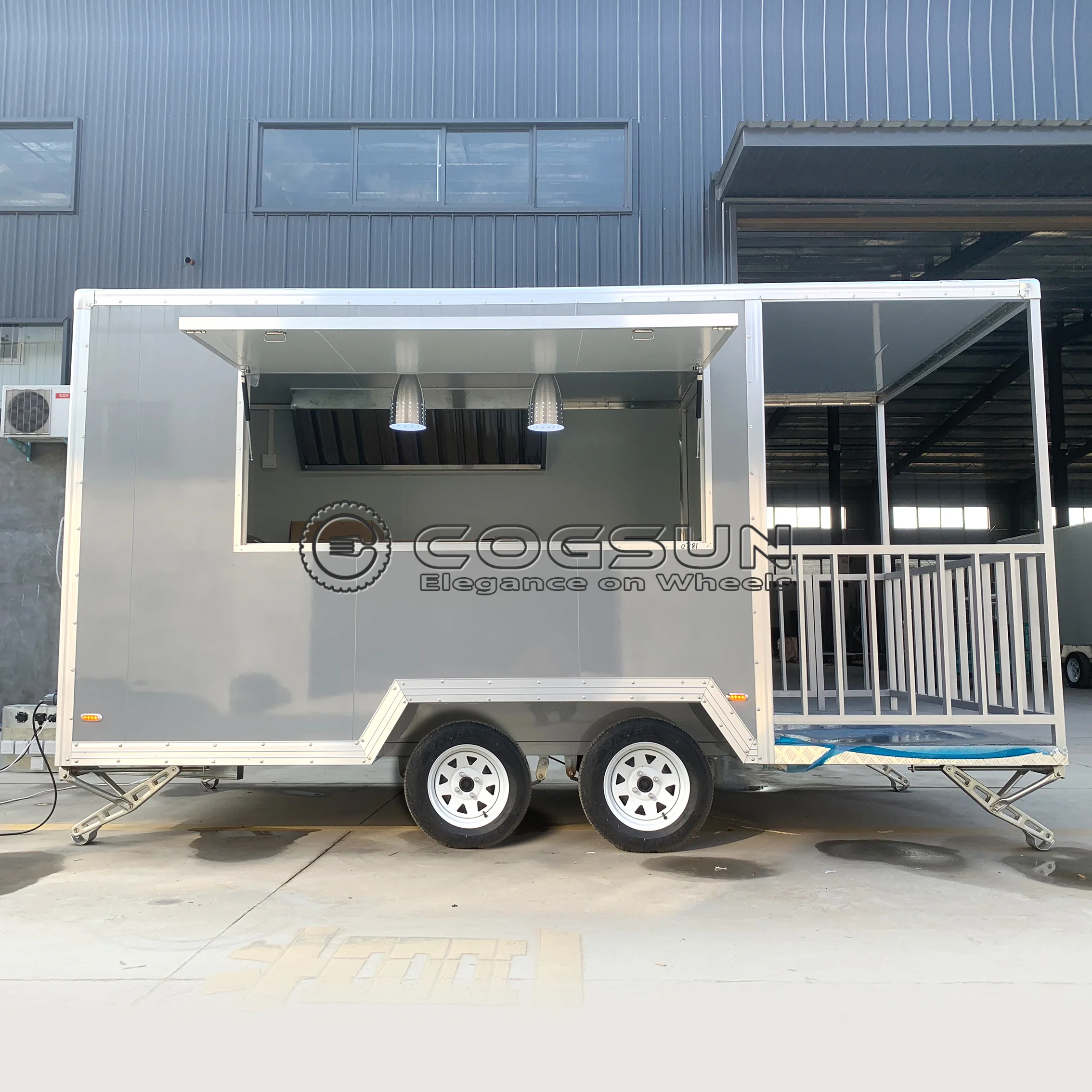 

Прицеп для еды на открытом воздухе для барбекю и жареных продуктов, профессиональное оборудование в комплекте