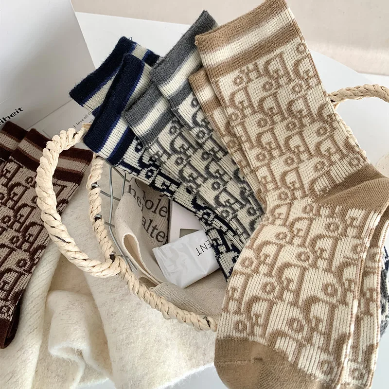 

Модные зимние шерстяные носки Kuwa (1/2 пары) для женщин, с монограммным узором, однотонные, утолщенные, средней длины, дышащие, оптом