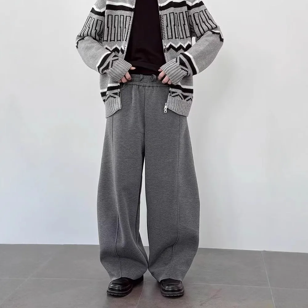 Calça de moletom masculina com cordão elástico na cintura, ajuste solto, scimitar, versátil, design casual, solta, reta, para esfregar o chão