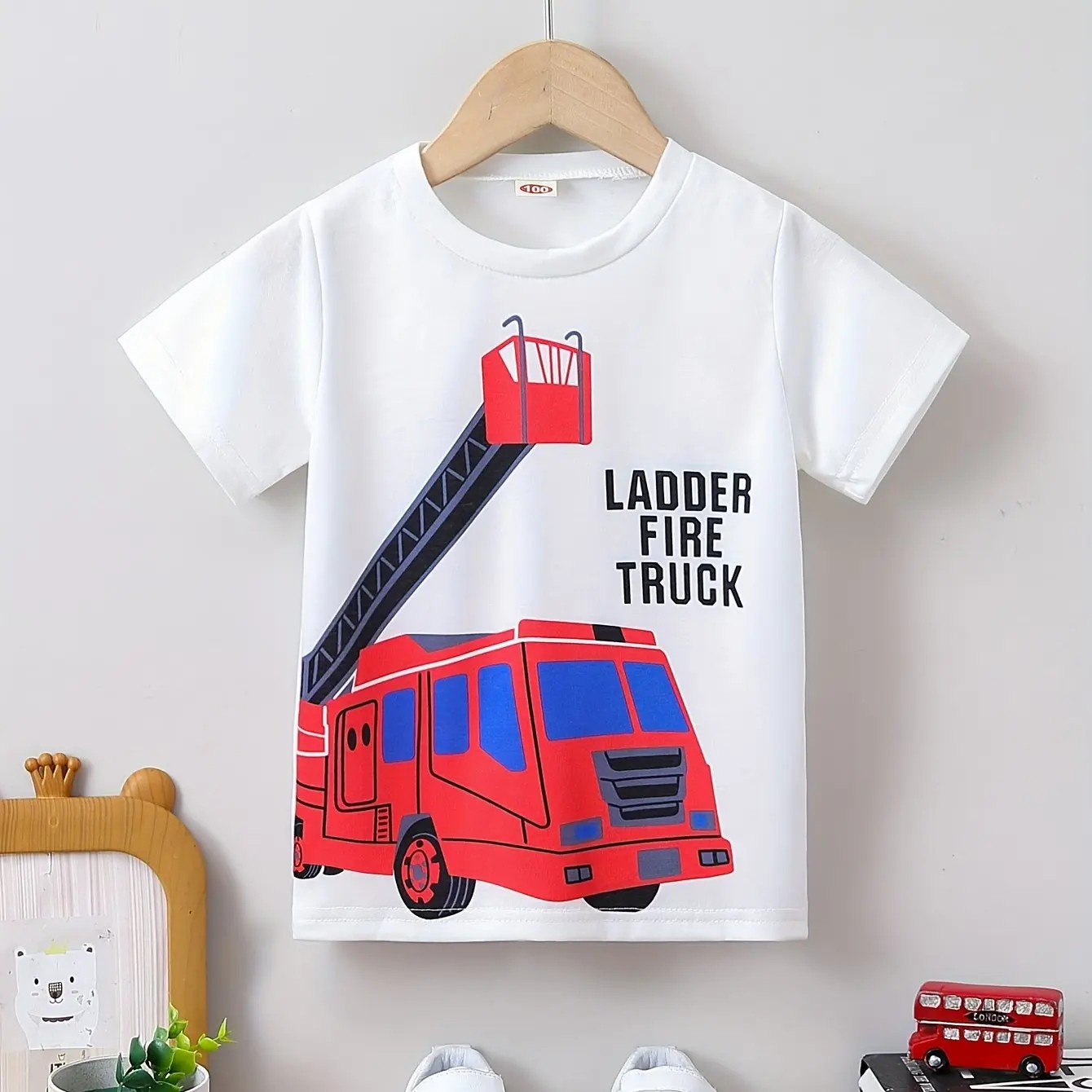 

2024 Kids Clothes Cartoon Truck Print T-Shirt Short Sleeve Childs Tshirt Casual Breathable Comfy Sports Tee Tops Boy's Clothing