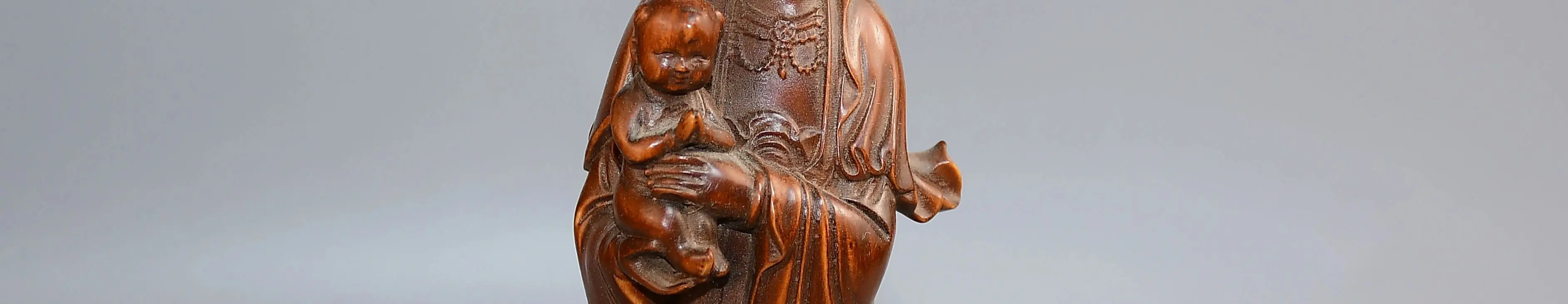 Tibetan Temple Collection Old Boxwood Sending off the Child Guanyin Bodhisattva Station Buddha Lotus leaf base Worship Hall