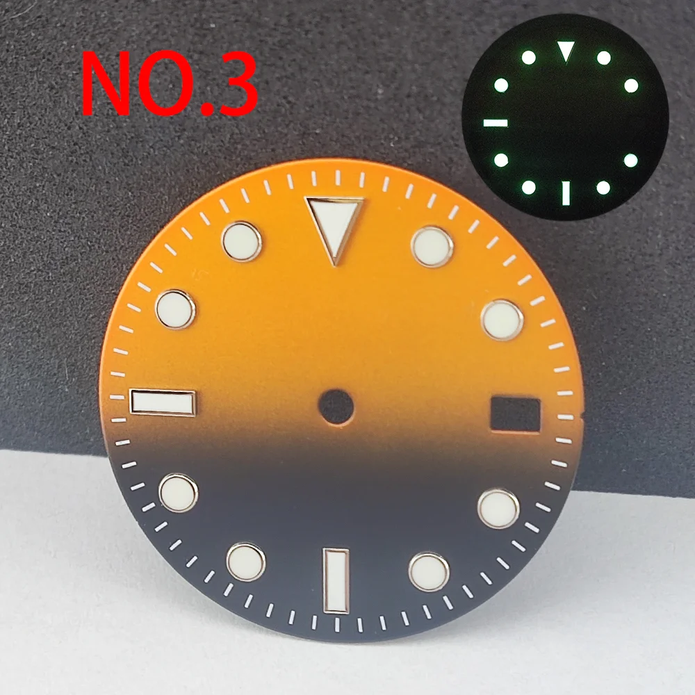 New 29mm watch dial has a green illuminated single calendar dial suitable for NH35 watch accessories, supporting customized logo