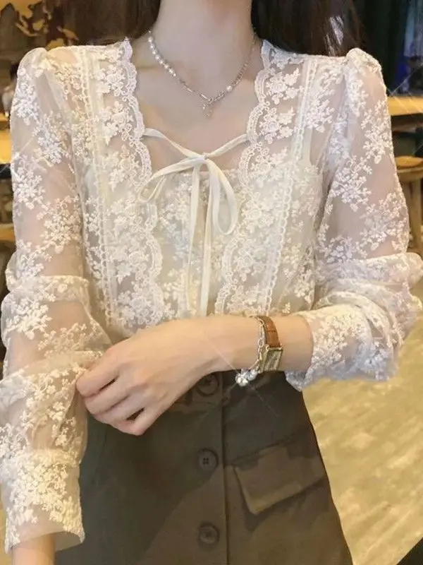 

Женская блузка Ele Lace Base с длинным рукавом и квадратным вырезом, новинка ранней осени, с дизайном в виде веревочного плетения, элегантный топ для женщин.