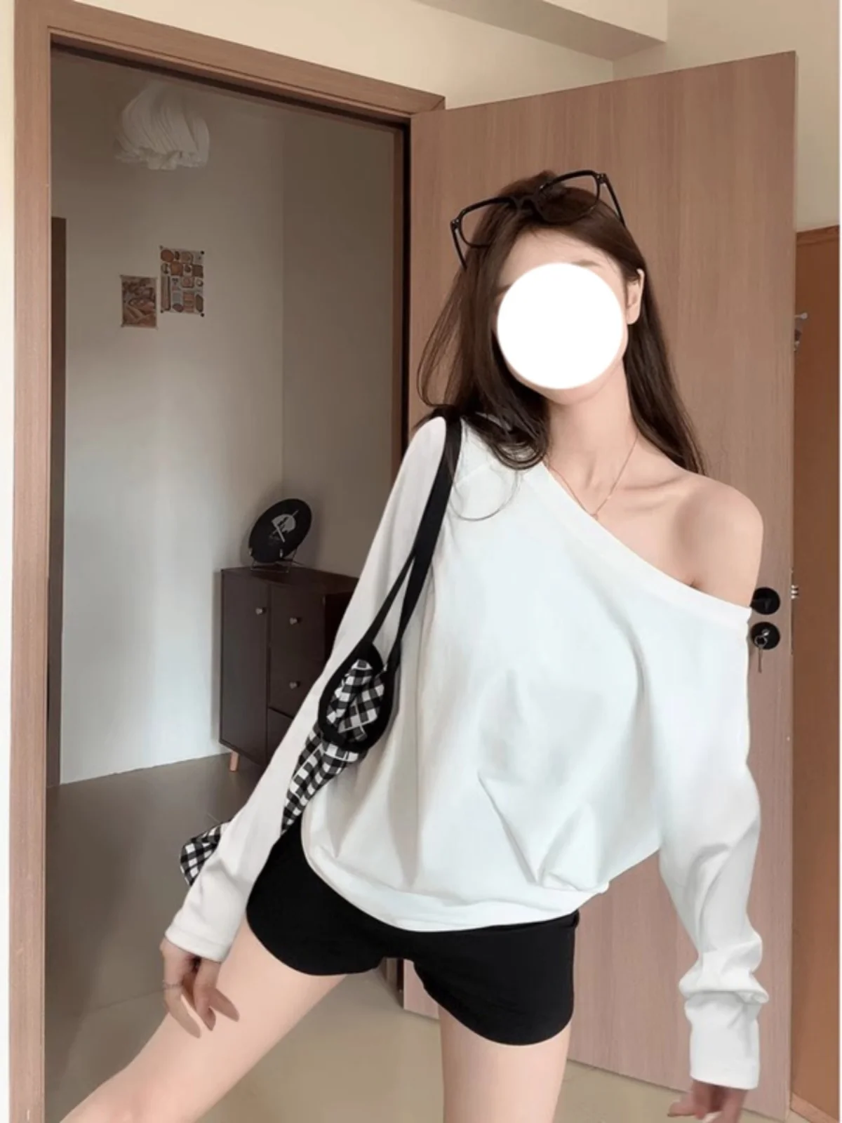 

Белая длинная футболка Sve на одно плечо, женская свободная футболка с ленивым диагональным oulder Base irt, внутренняя одежда, топ с обнаженным плечом