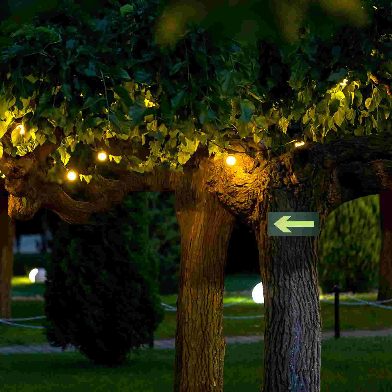 10 Pcs Reflective Arrow Sticker Wedding Glow Arrows Sign Luminous Card Parking Pvc Yard Signs