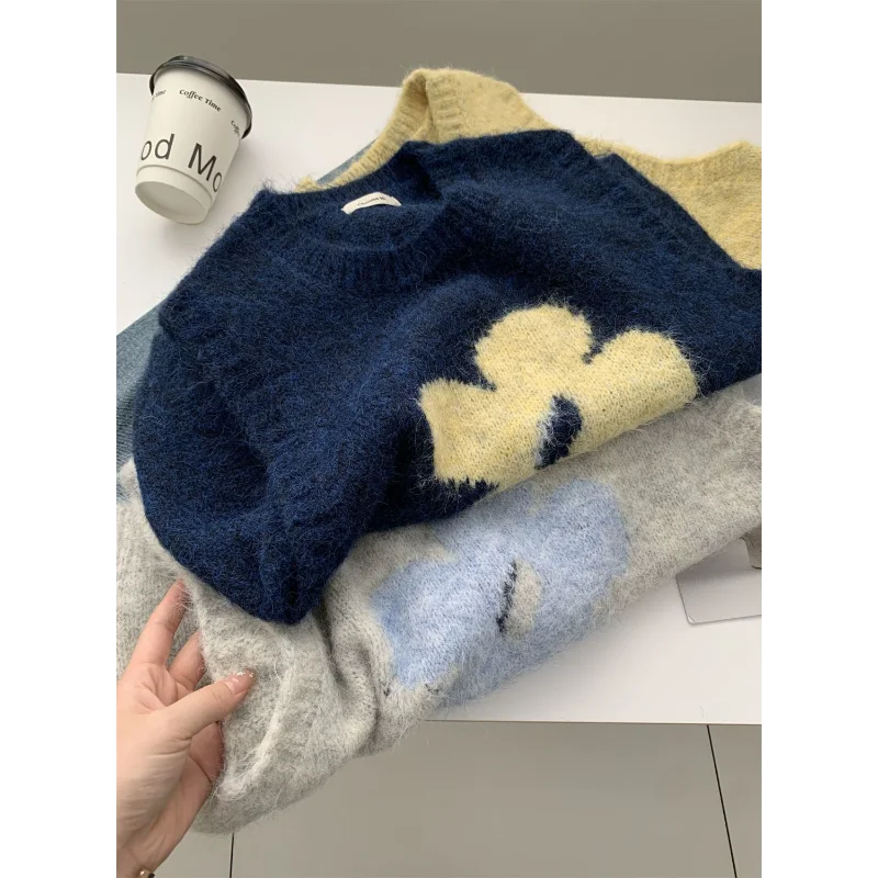 سترة محبوكة من الصوف لتقليل العمر للنساء مع ملمس ناعم وصديق للبشرة من القطيفة لخريف وشتاء 2025 #6