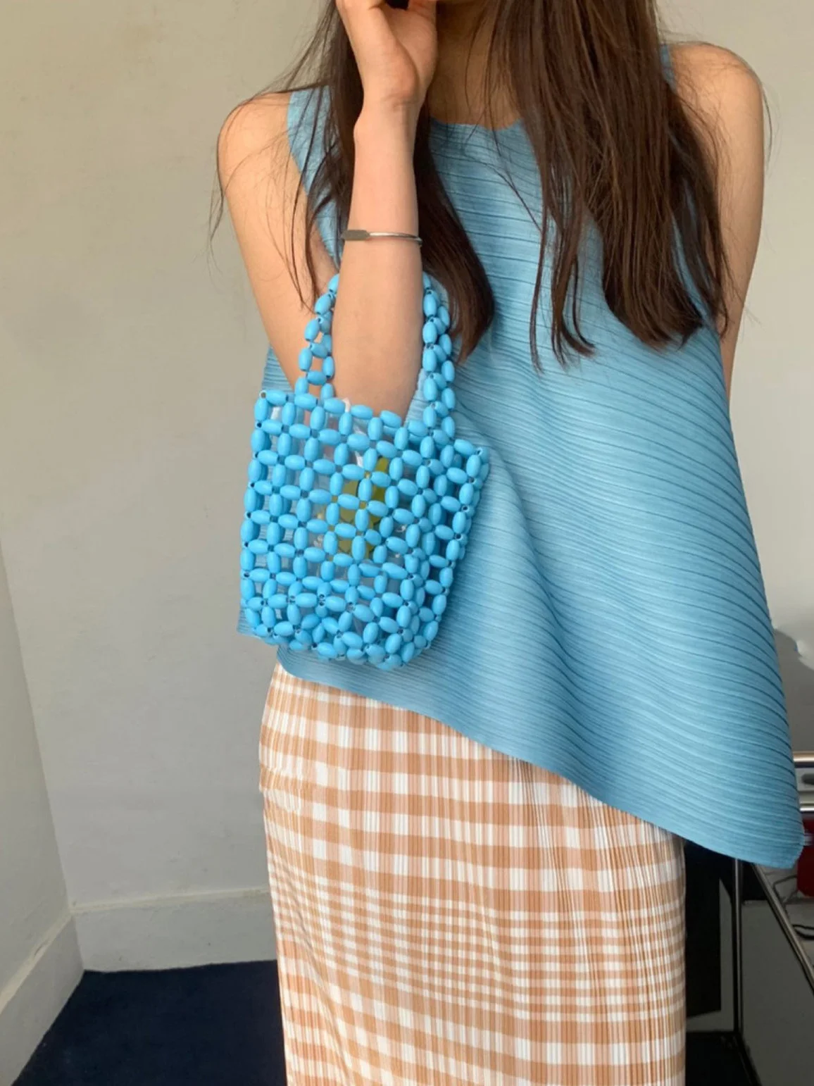 우아한 루즈핏 민소매 셔츠 여성 패션 캐주얼 통기성 좋은 레귤러 길이 라운드넥 단색 프렌치 스타일 베스트 탑