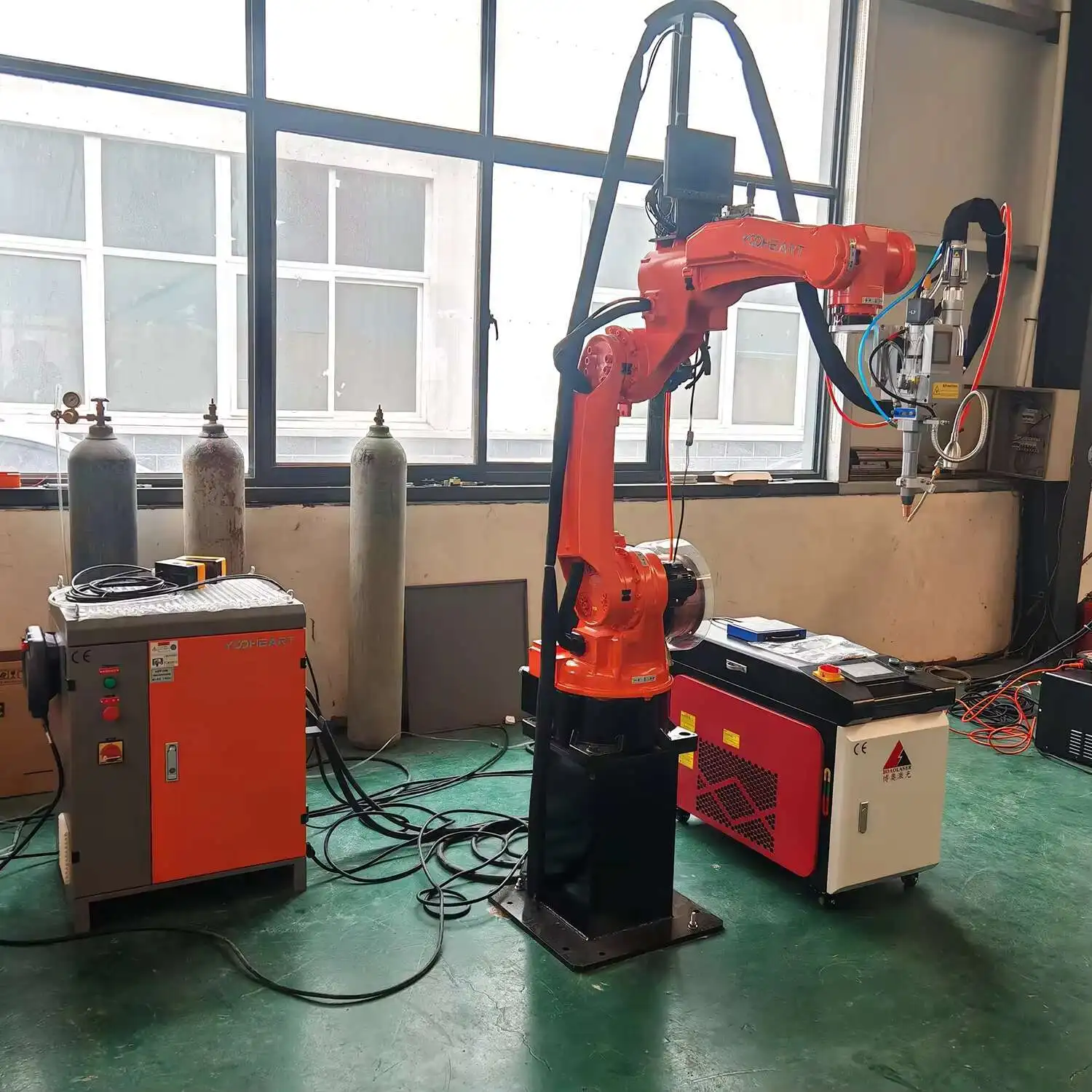 3D Robot Welding Cutting Grinding Hine With Positioner 1500W 3000W 6000W Automatic Programming Robotic Laser Welder Cutter