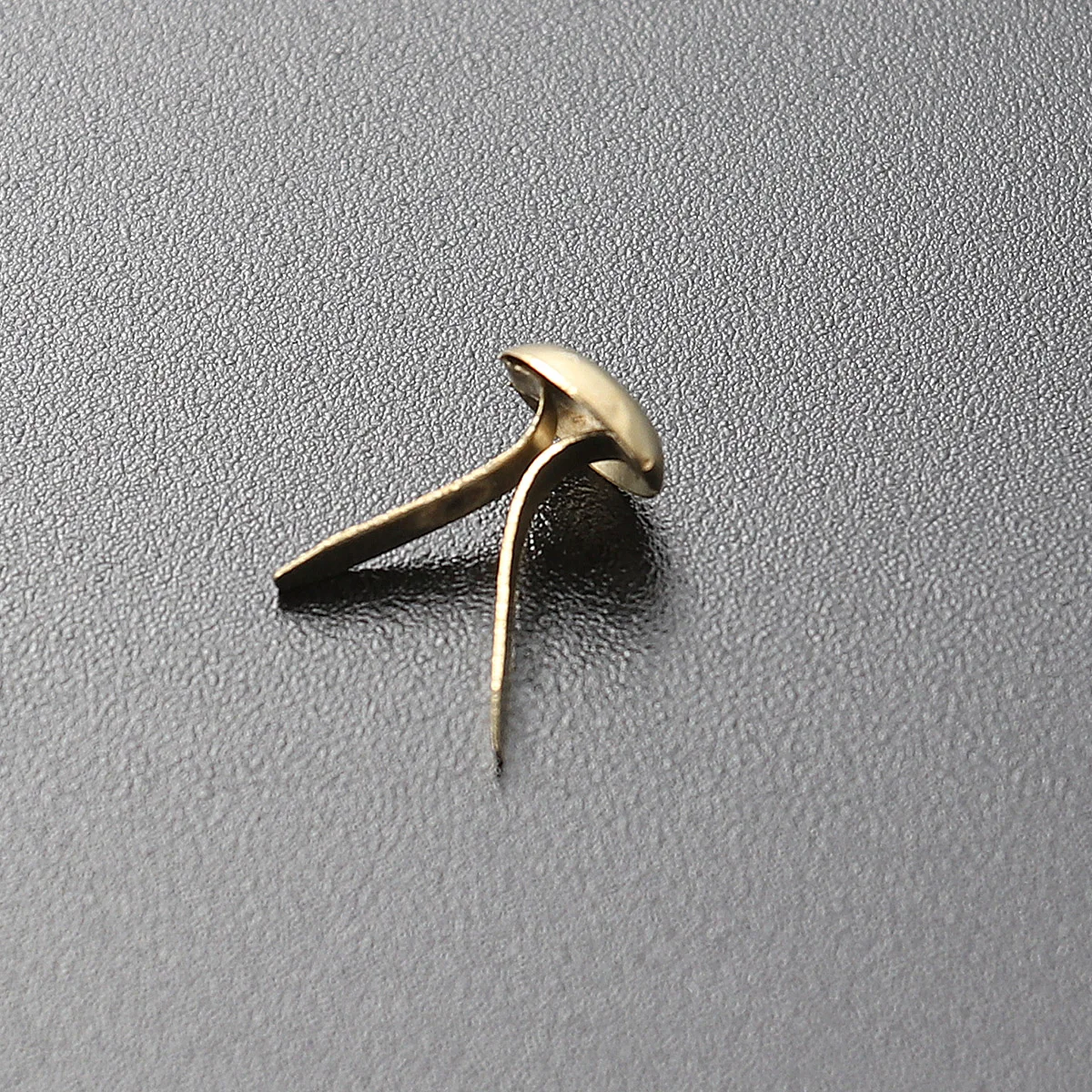 

100 Pcs Small -legged Nails Mini Brads Scrapbooking Craft Pastel Metal