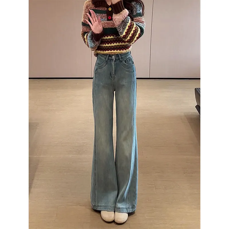 

Faionable Striped High Collar Sweater Set Women Light Blue High Waist Flared Jeans Spring 2026 Sli Two-Piece Ensemble