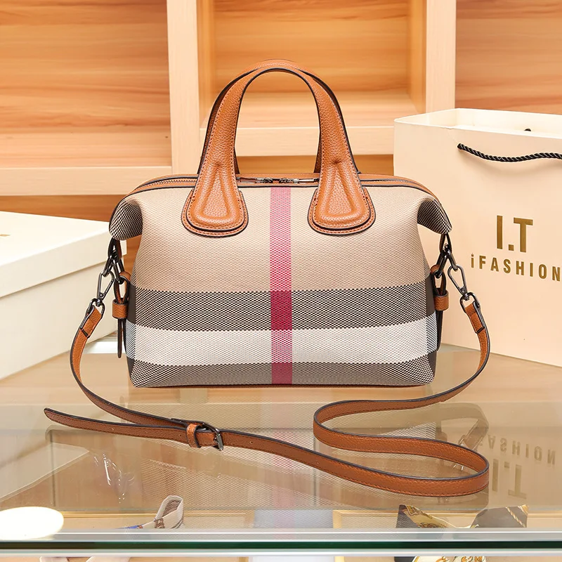 

Affordable Luxury Women's Crossbody Bag 2025 Checkerboard Tote Durable Soft PU Leather for Daily Use Lightweight Commuter