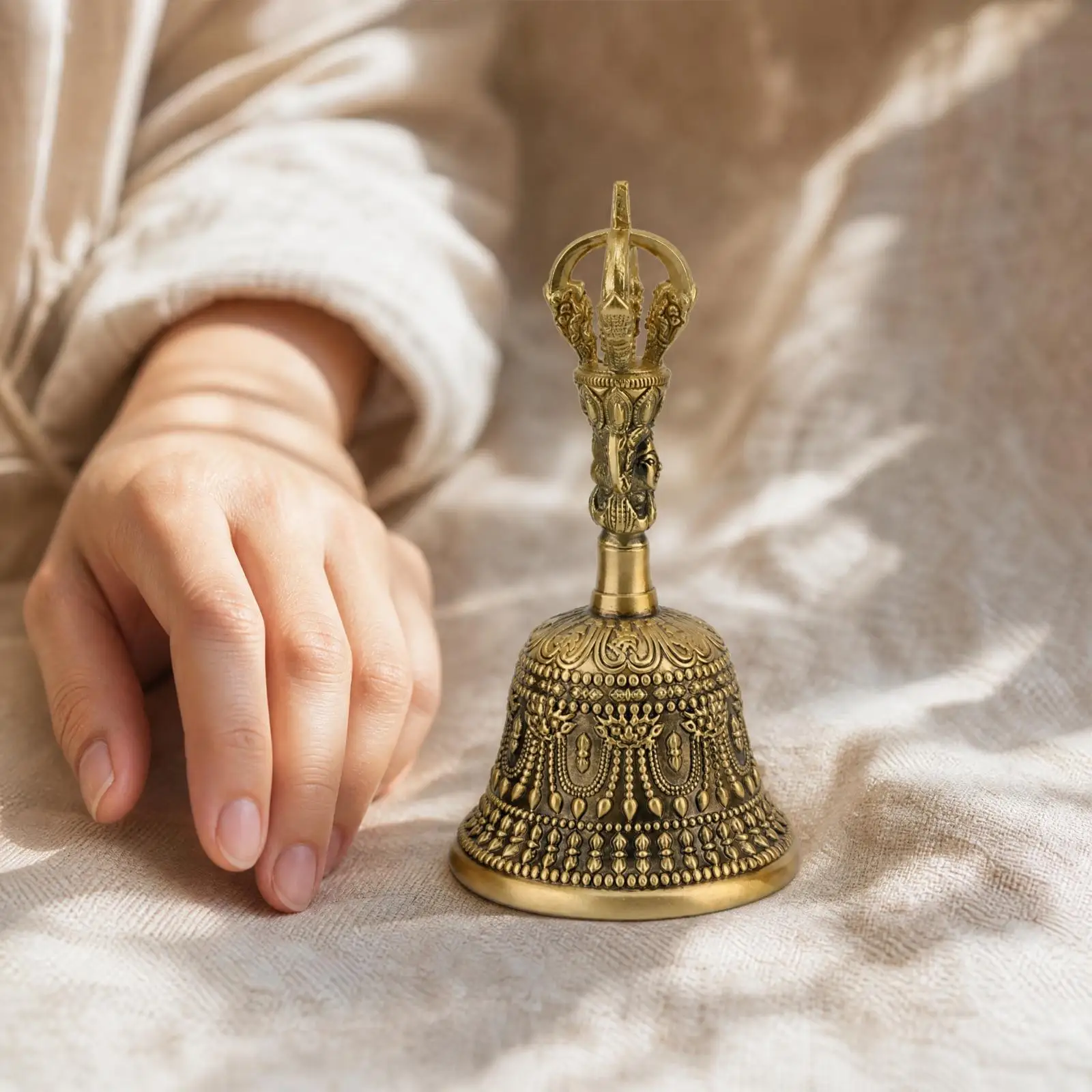 Copper Hand Bell with Handle Easy to Grip Flared Handheld Bell Elegant Clear Sound for Meetings, Display