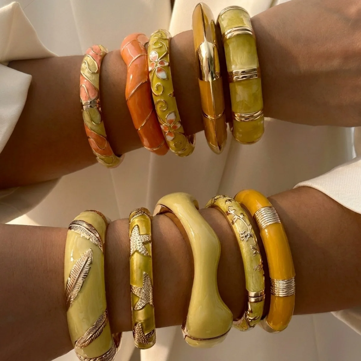Modische Gelbe Emaille-Manschettenarmbänder für Damen und Herren, Retro-Stil mit Ast-, Wellen-, Stern-, Blatt-, Blumen- und Bambus-Motiven, Armschmuck – Detail 28